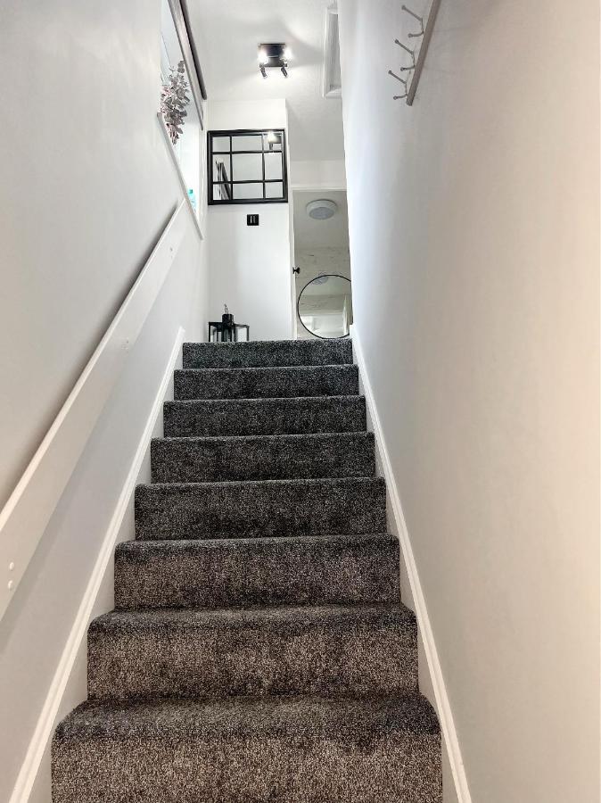 Stunning Apartment In Beckton With Private Entrance Лондон Екстериор снимка