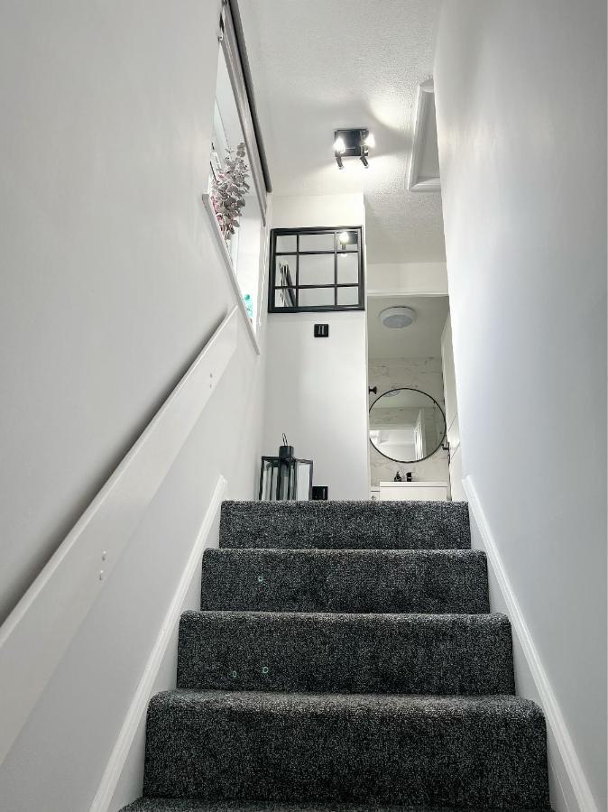 Stunning Apartment In Beckton With Private Entrance Лондон Екстериор снимка